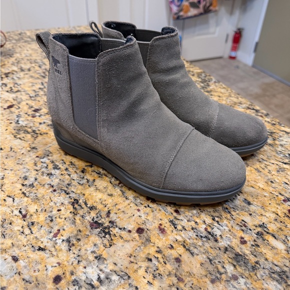 Sorel Evie II Gray Ankle Boots - Picture 3 of 7